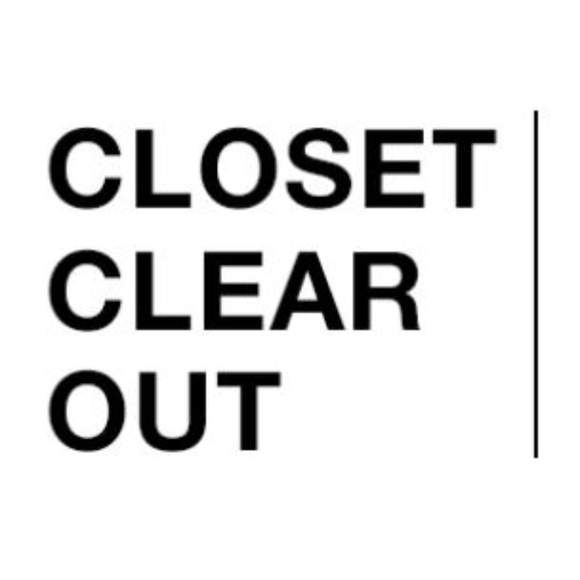 Free makeup or skincare product with each purchase - Picture 1 of 1